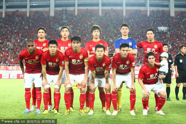 曼联无法复兴 阿莫林临场够差劲 主场1-1西汉姆联领先就乱换人