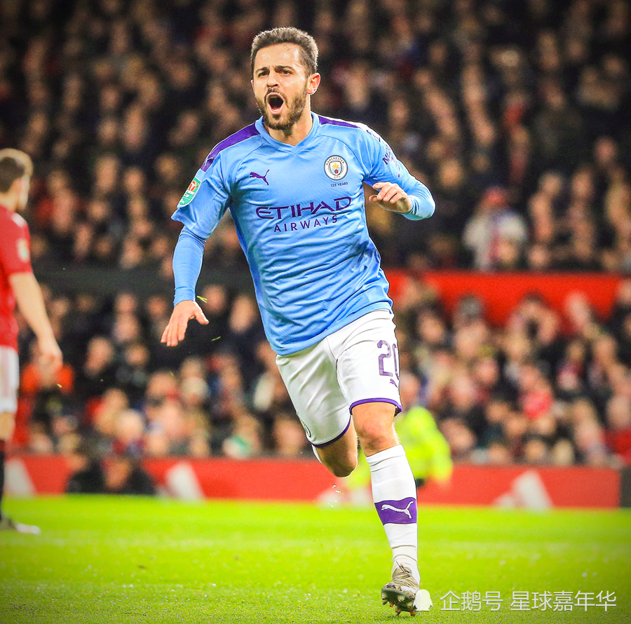 英博官方：现针对部分三层看台开启二轮售票，今日19：00开票