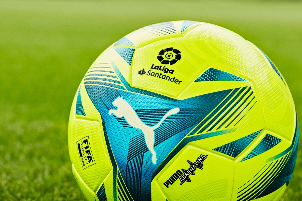 德甲官博祝贺邵佳一：期待邵佳一带领中国国家队走向更高舞台