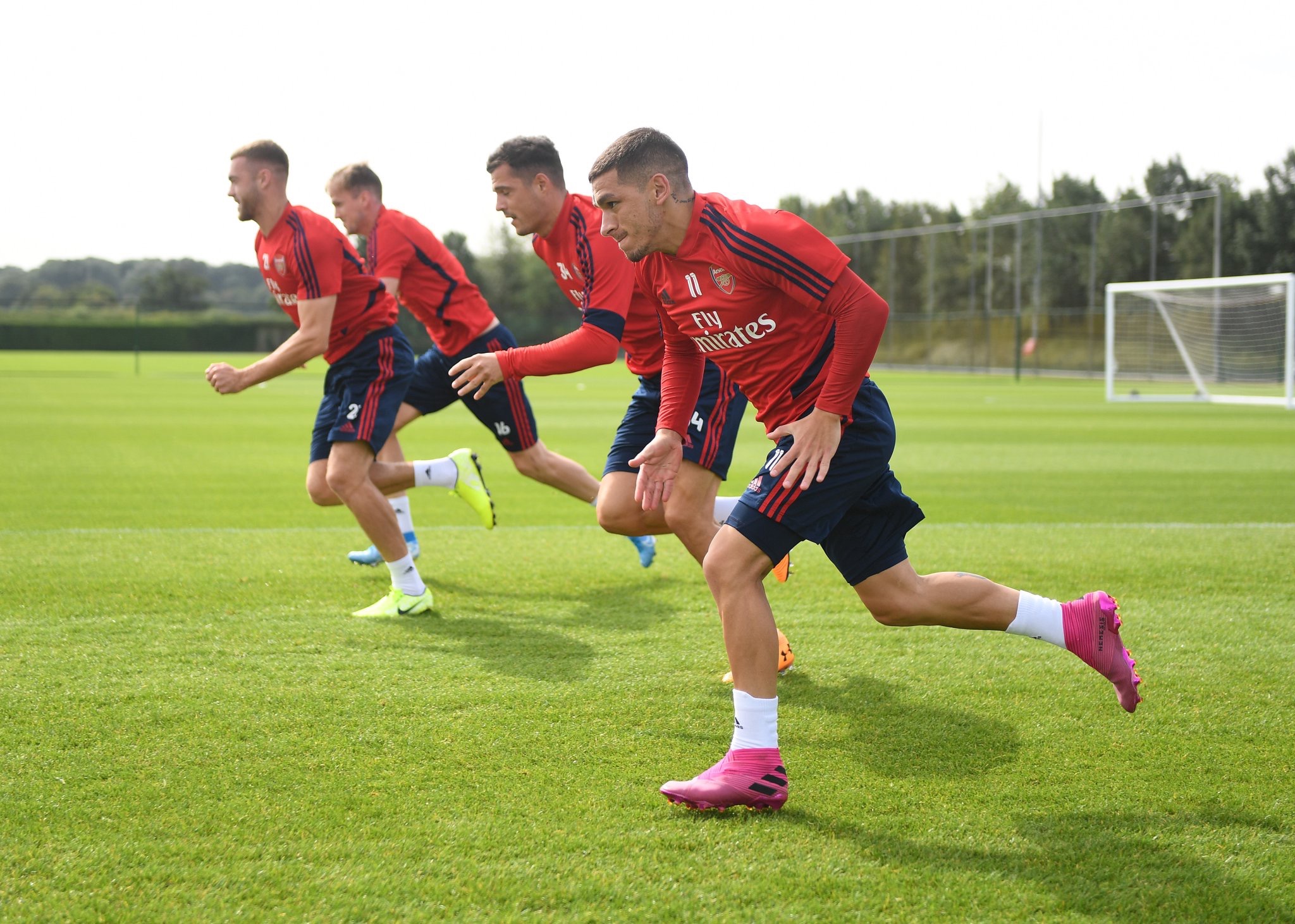 篮球火箭官方公布新赛季球衣设计