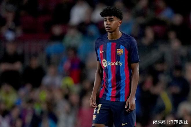 快船对阵独行侠三连败，独行侠逆转取胜，弗拉格创历史纪录。