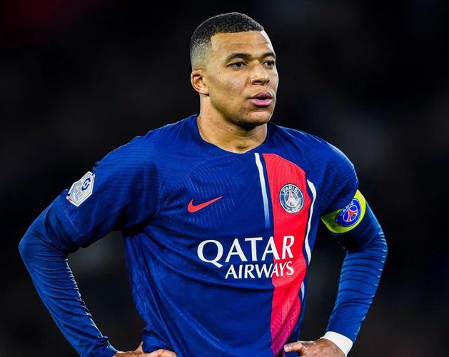 拉布亚德发文告别英博，队友马莱莱、马马杜送上祝福