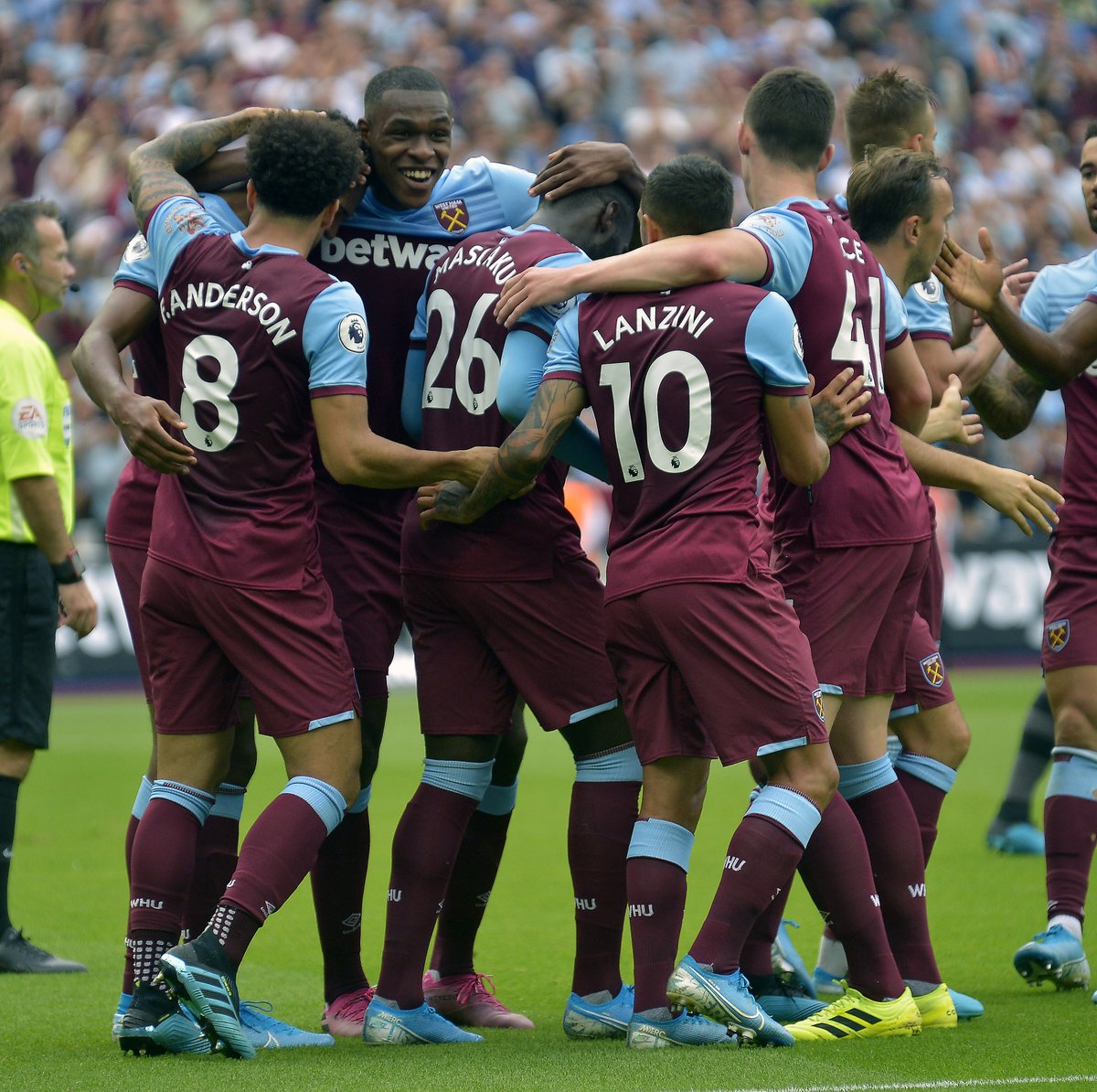 热刺官方：20岁前锋兰克希尔租借至英冠牛津联队，租期一年